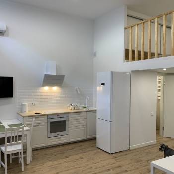 Продается 1-комнатная квартира, 50 м²