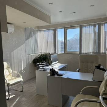 Сдается Нежилое помещение, 80 м²