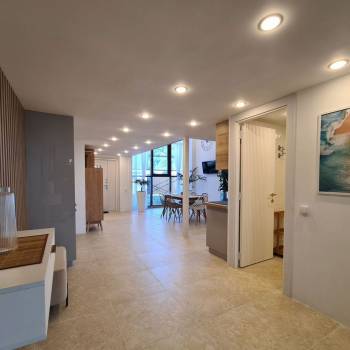 Сдается Дом, 300 м²