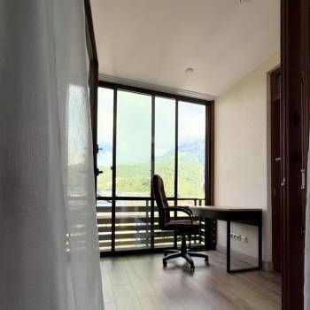 Сдается 2-х комнатная квартира, 82 м²