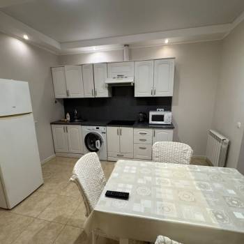Сдается 2-х комнатная квартира, 80 м²