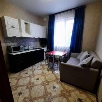 Сдается 1-комнатная квартира, 35 м²