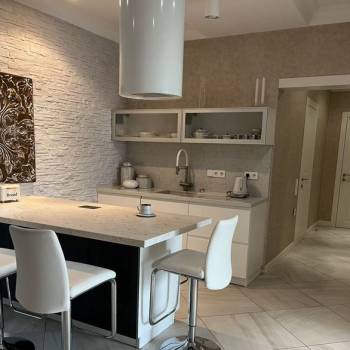 Продается 3-х комнатная квартира, 121,2 м²