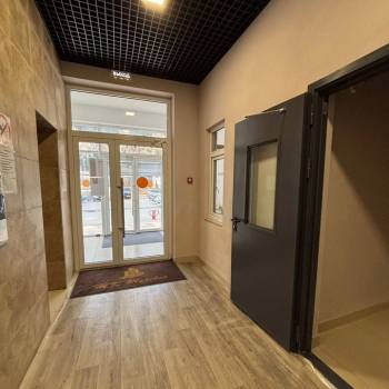 Продается Многокомнатная квартира, 80,1 м²