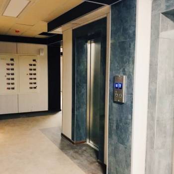 Продается 1-комнатная квартира, 32 м²