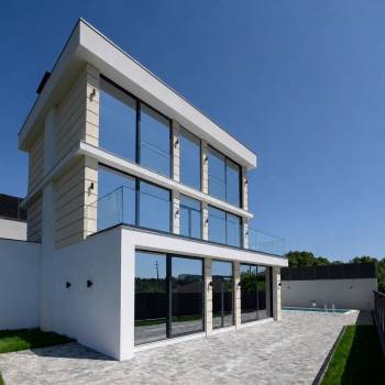 Продается Дом, 228 м²