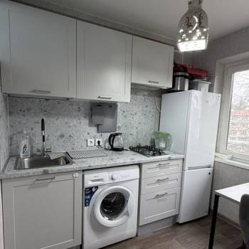 Продается 1-комнатная квартира, 30 м²