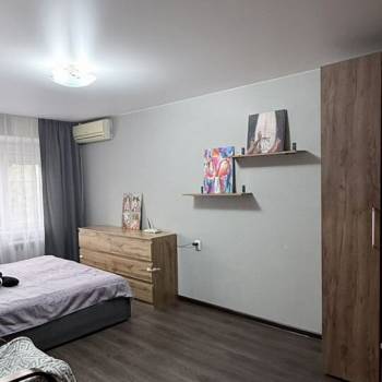 Продается 1-комнатная квартира, 30 м²