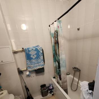 Продается 1-комнатная квартира, 37 м²
