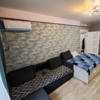 Продается 1-комнатная квартира, 37 м²