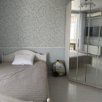 Сдается Многокомнатная квартира, 100 м²