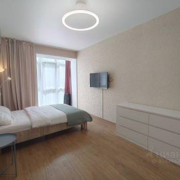 Сдается 1-комнатная квартира, 42 м²