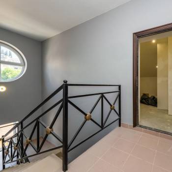 Продается Многокомнатная квартира, 139 м²