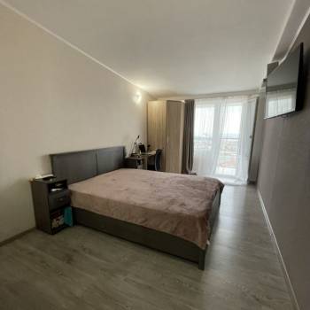 Продается Многокомнатная квартира, 90 м²