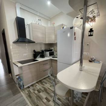 Продается Многокомнатная квартира, 90 м²