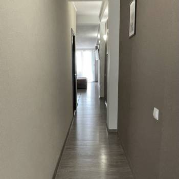 Продается Многокомнатная квартира, 90 м²