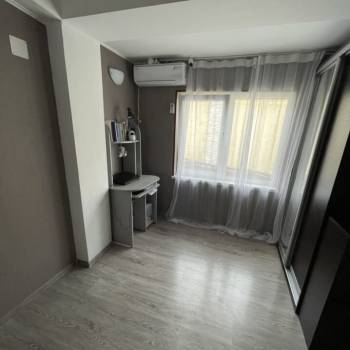 Продается Многокомнатная квартира, 90 м²