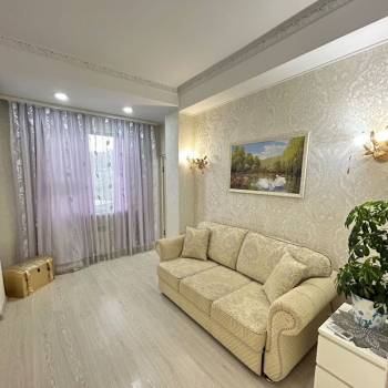 Сдается Многокомнатная квартира, 80 м²