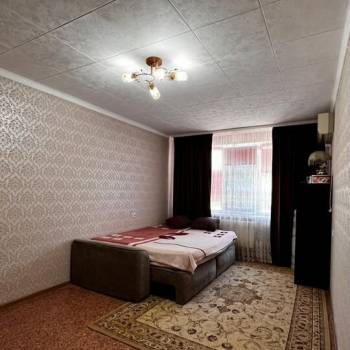 Продается 1-комнатная квартира, 35 м²