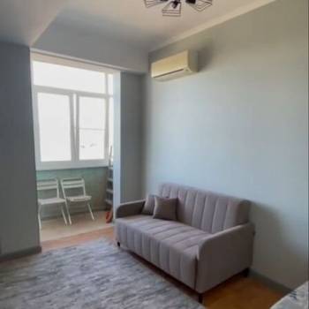 Продается 1-комнатная квартира, 33 м²