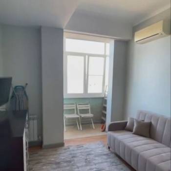 Продается 1-комнатная квартира, 33 м²
