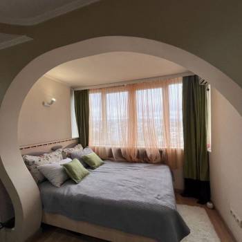 Продается 1-комнатная квартира, 30 м²