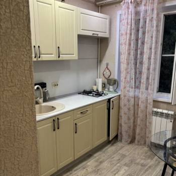 Продается 1-комнатная квартира, 29,9 м²