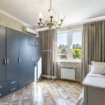Продается Многокомнатная квартира, 120 м²