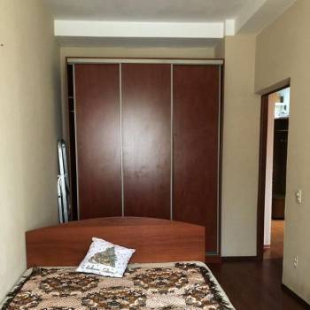 Сдается 1-комнатная квартира, 42 м²
