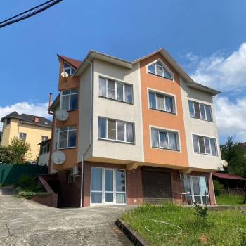 Сдается 2-х комнатная квартира, 120 м²