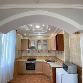 Сдается 2-х комнатная квартира, 120 м²