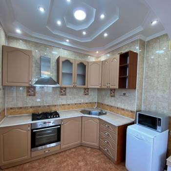 Сдается 2-х комнатная квартира, 120 м²