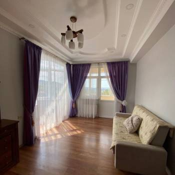Сдается 2-х комнатная квартира, 120 м²