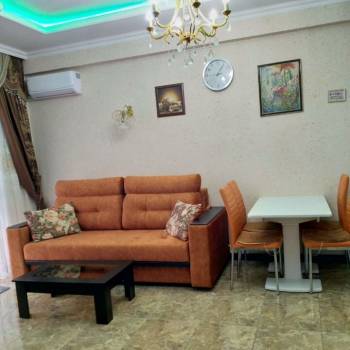 Сдается 1-комнатная квартира, 42 м²