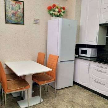 Сдается 1-комнатная квартира, 42 м²