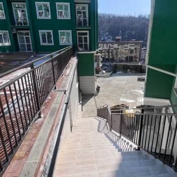 Продается 1-комнатная квартира, 42 м²