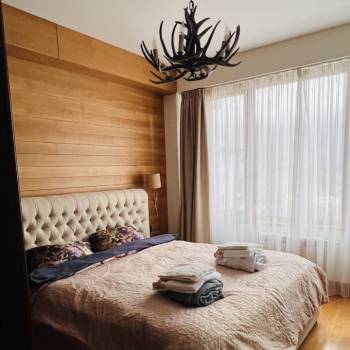 Сдается 1-комнатная квартира, 56 м²