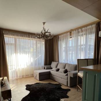 Сдается 1-комнатная квартира, 56 м²