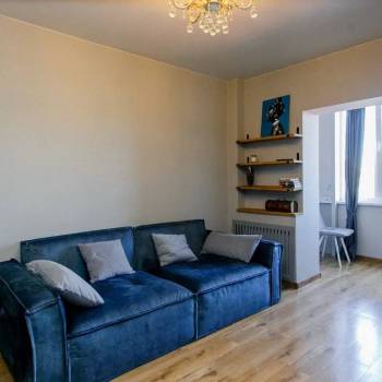 Продается 1-комнатная квартира, 43 м²