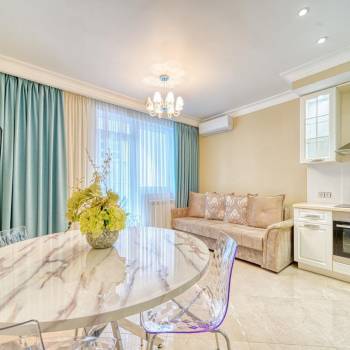 Сдается 1-комнатная квартира, 51 м²