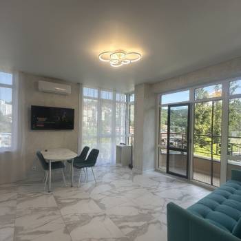 Сдается 1-комнатная квартира, 50 м²