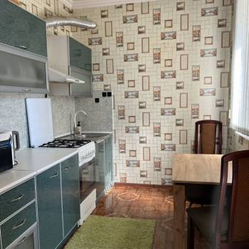 Сдается Многокомнатная квартира, 72 м²