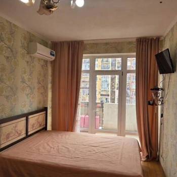 Продается 1-комнатная квартира, 32 м²