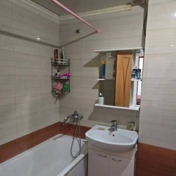 Продается 1-комнатная квартира, 32 м²