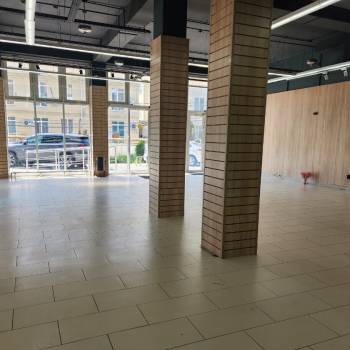Сдается Нежилое помещение, 203 м²