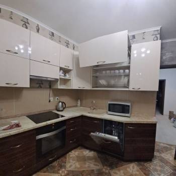 Сдается Многокомнатная квартира, 90 м²