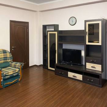 Сдается 2-х комнатная квартира, 65 м²