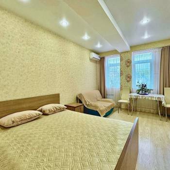 Продается 1-комнатная квартира, 40 м²