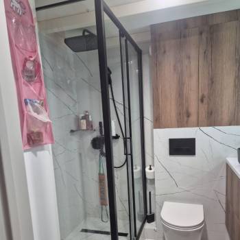 Продается 1-комнатная квартира, 42 м²
