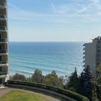 Сдается 2-х комнатная квартира, 94 м²